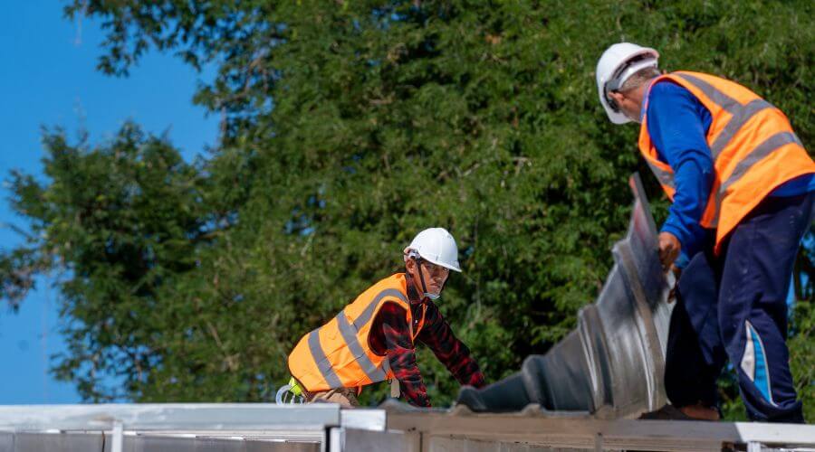 Expert Emergency Roof Repairs services in Mount Vernon, IA